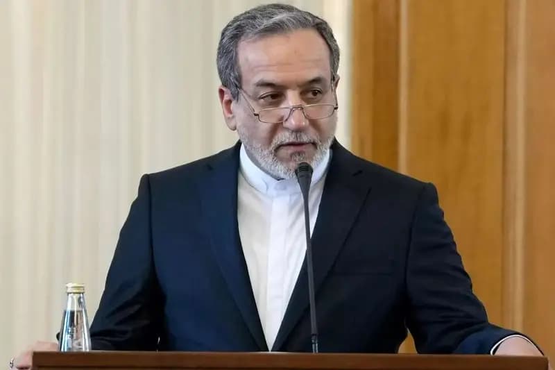 عراقچی: موفقیت مذاکرات میان ایران و آمریکا، در گرو پذیرش اصل بدیهی «غیر قابل چشم‌پوشی بودن غنی‌سازی» است/ بهتر است که آقایان در واشنگتن، تقاضا‌های خود را واقع‌بینانه کرده و منطقی رفتار کنند/ سلاح هسته‌ای اصولاً در دکترین ما جایی ندارد و حتی فتوا علیه آن هم وجود دارد