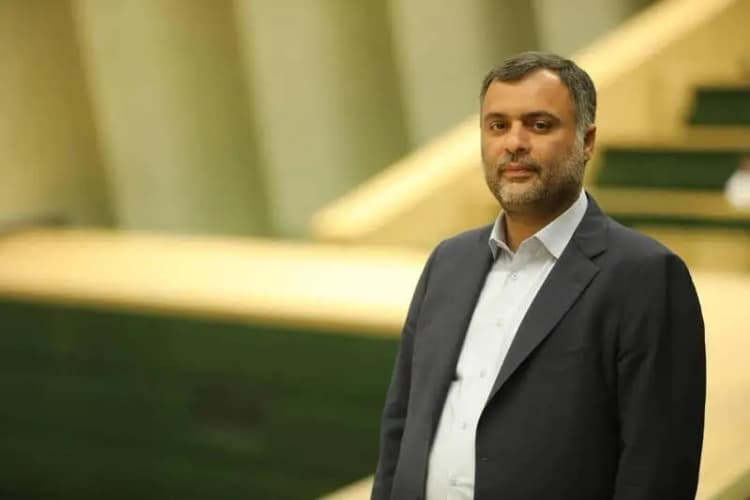 شاسی بلند اول ۹۰ رونمایی شد 