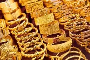   ایران‌خودرو با ۵ هزار جایگاه خدمات، وارداتی‌ها بدون حتی یک پیچ یدکی!