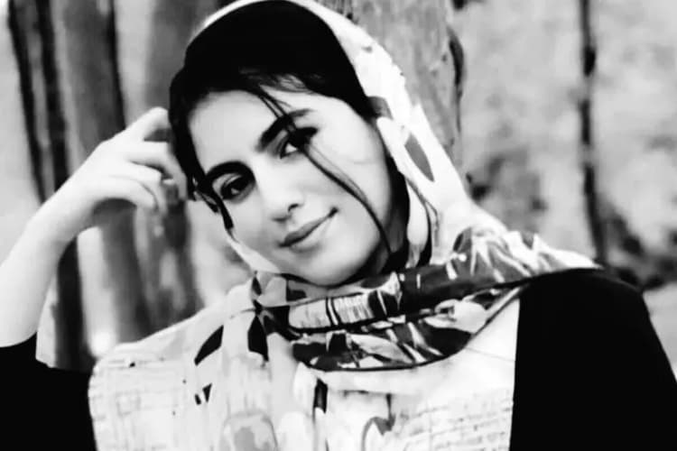 عزت و استقلال کشور در گرو صیانت ازصنعت هسته‌ای است