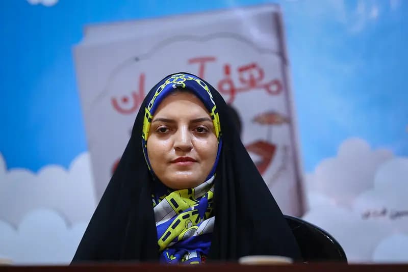 حرف دل نوجوان‌ها در «حرف دلم را قورت دادم»؛ وضعیت شعر نوجوان خوب نیست