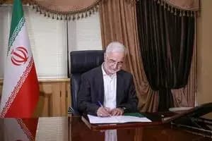 حمله روزنامه اصولگرا به قاسمیان: خطا رفته ای، خلاف نظر رهبر عمل کرده ای، بنام مردم غزه هم فاکتور می زنی؟