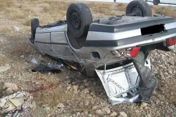 اثر واژگونی سواری پژو ۴۰۵ در قاین؛ ۲ کشته برجای گذاشت