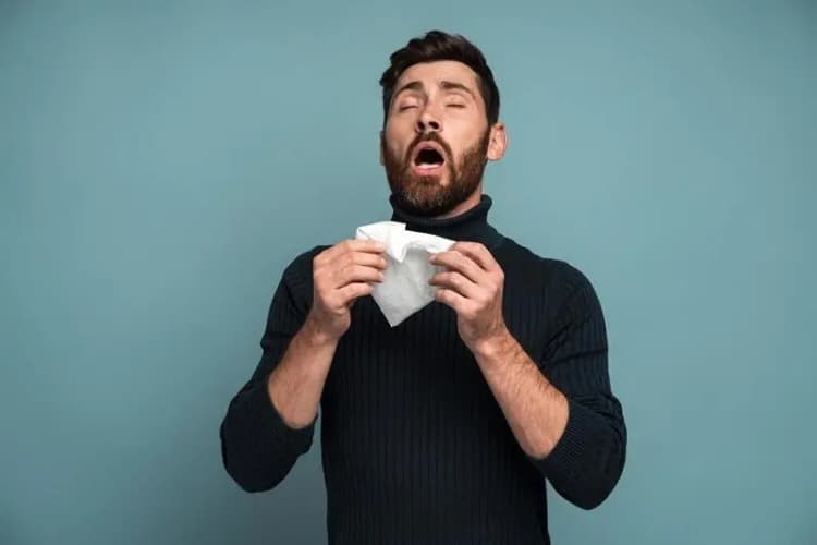 چرا برخی از افراد در میانسالی به زوال عقل مبتلا می‌شوند؟