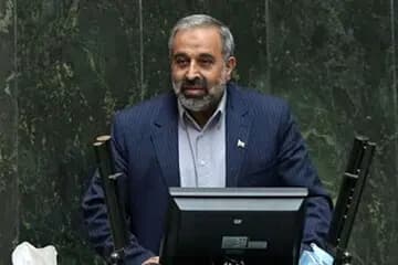 مومنی: رهنمودهای رهبر انقلاب سرمایه‌ی ارزشمند ماست