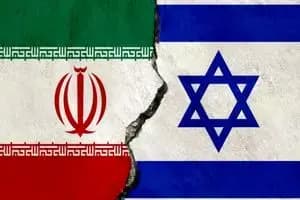 وایرال شدن ویدیوی پاراگلایدر سواری که در ۲۸ هزار پایی یخ زد