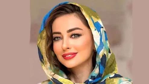 استایل مدلینگ روشنک گرامی با عینک دودی و کت چرمی / خانم بازیگر همگناه پلنگی پوش شد!