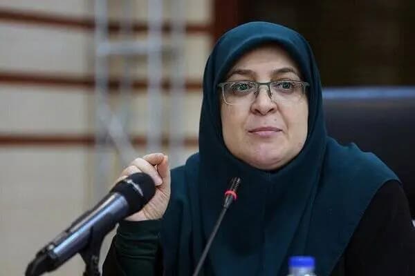انتقاد صریح امام جمعه از امیر حسین ثابتی : ایران ملک شخصی نیست!