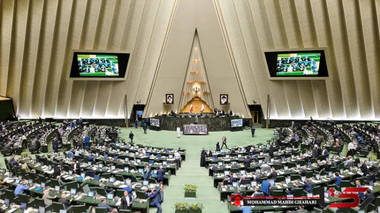 قهرمانی استقلال پاداش صبوری هواداران بود