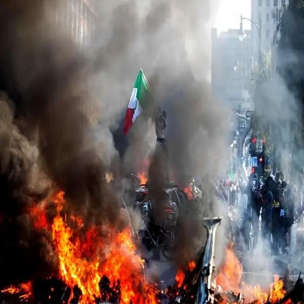 تصاویر: درگیری معترضان با پلیس در لس‌آنجلس در پی اعتراض به قوانین ضد مهاجرتی ترامپ