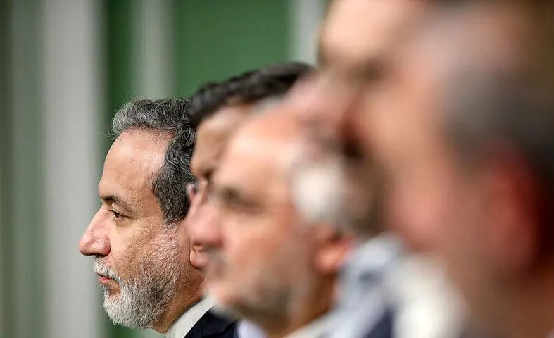 عراقچی: هر یک ساعتی که تحریم‌ها زودتر برداشته شود، ما دریغ نمی‌کنیم