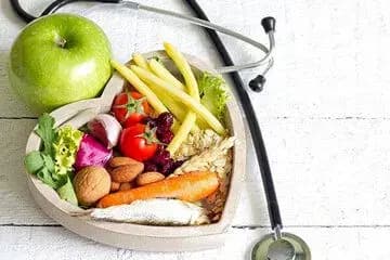 خوراکی‌هایی که در روزهای گرم نباید بخورید