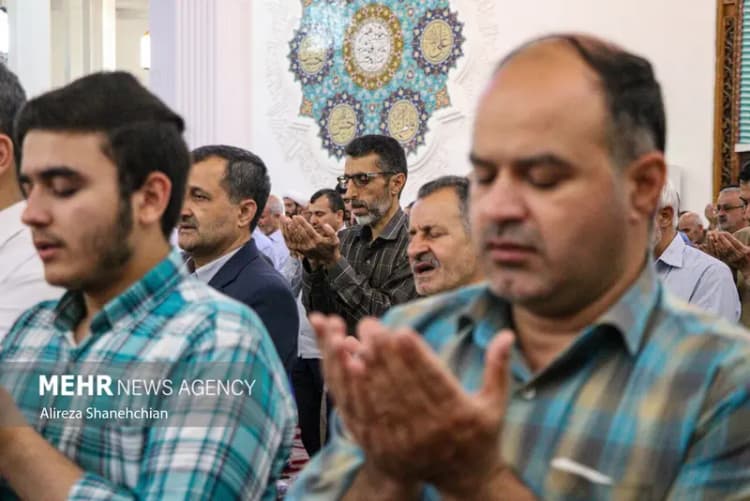 آتش‌سوزی در نیزارهای تالاب شادگان بر اثر صید غیرمجاز با شوکر برقی