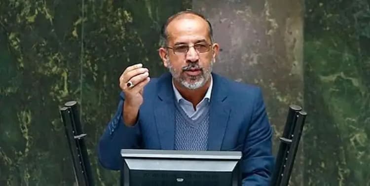 نقابداران علیه سلطان/بازخوانی سوابق نارضایتی و وضعیت جنبش «مردان نقابدار آزاد» که افسانه ثبات سیاسی عربستان را  به چالش کشیده است