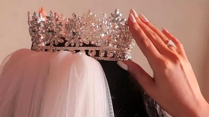 ملکه زیبایی جهان در سال ۲۰۲۵ انتخاب شد / من 21 ساله اهل ... ! + عکس