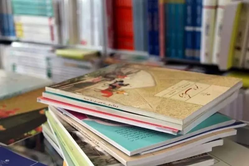 کاغذ وارداتی برای کتاب درسی به دست چاپخانه نرسیده است