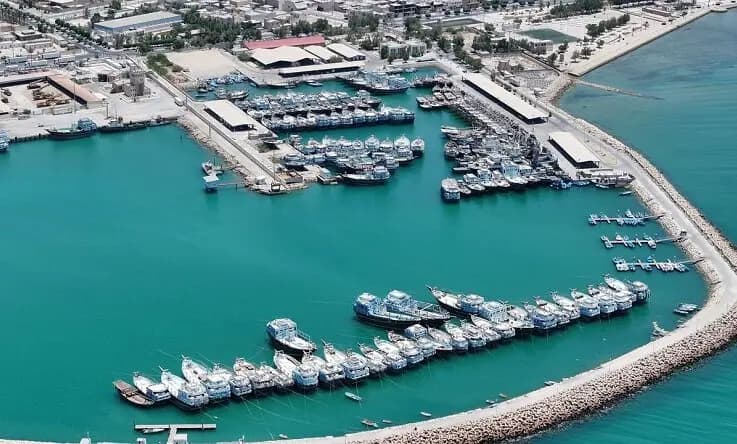 مسئولان روحیه خدمتگزاری را در خود تقویت کنند