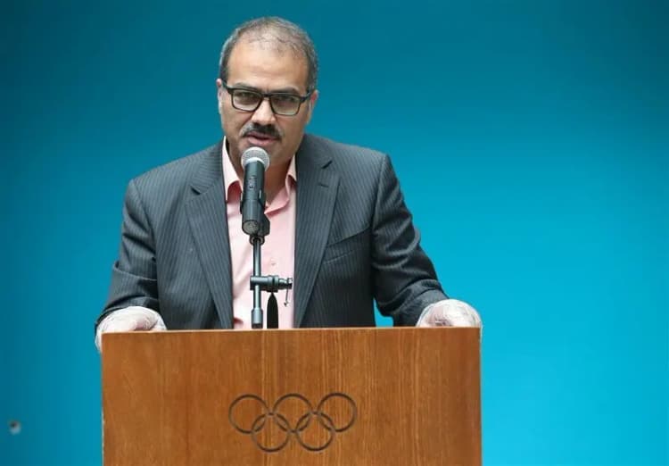 مدافع استقلال فقط حسرت به خانه برد!