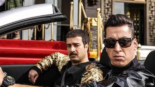 فیلم / کمند امیرسلیمانی بازیگر ناریا: تهدیدم کردند که دیگه نمیذاریم خودت و پدرت و برادرت توی تلویزیون بازی کنی و من رو مجبور به مهاجرت کردند !