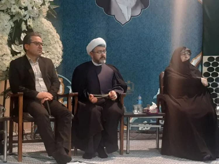  کاهش ۱۸ درصدی مهاجرت پزشکان و ۳۵ درصدی پرستاران / وزیر بهداشت خبر داد
