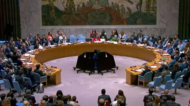 پزشکیان: تغییر یک جامعه از درون انسان‌ها آغاز می‌شود
