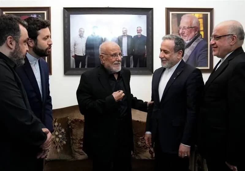دیدار عراقچی با خانواده شهید سیدحسن نصرالله +عکس