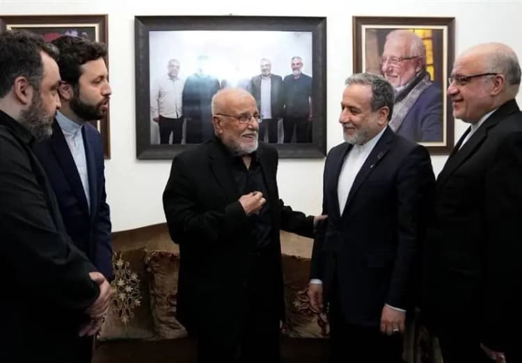 خط و نشان بایدن برای افشاگران پنهانکاری درباره بدحالی‌اش