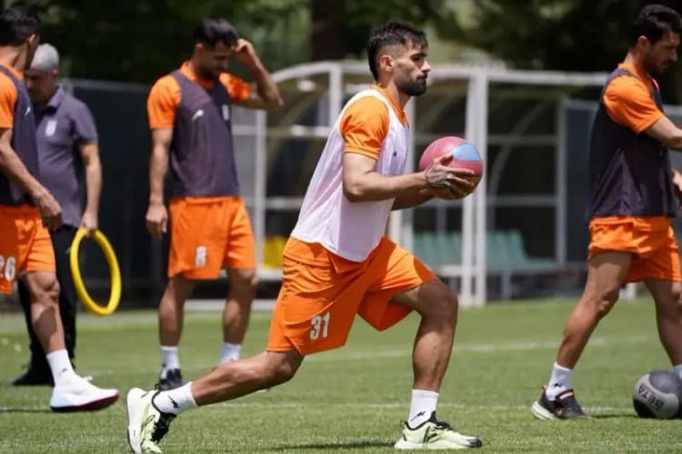 با یاغی‌های پرسپولیس و استقلال آشنا شوید: از مصطفوی تا هاشمی‌نسب