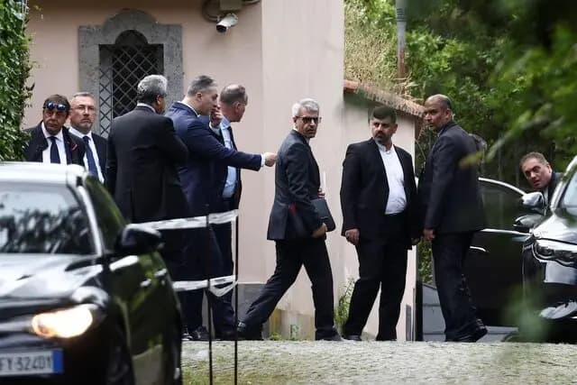 مقام ایرانی: آمریکایی‌ها می‌دانند ایران هرگز توقف غنی‌سازی را نخواهد پذیرفت