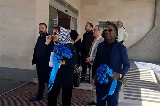 اندونگ در آستانه جدایی از استقلال