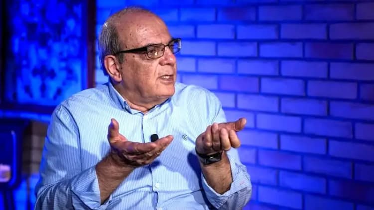 تغییر فرمانده کل سپاه تکذیب شد