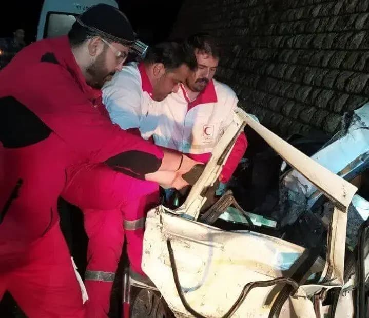 تصادف مرگبار در محور آشخانه-جنگل گلستان؛ برخورد پژو و اتوبوس ۳ کشته برجا گذاشت