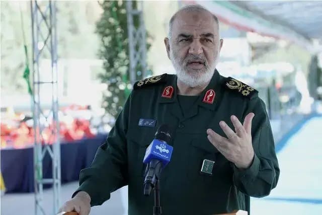 سرلشکر سلامی: افسانه موساد با اقدام راهبردی وزارت اطلاعات فروپاشید؛ این اطلاعات حساس، اصابت موشک‌های ایران را دقیق‌تر خواهد ساخت