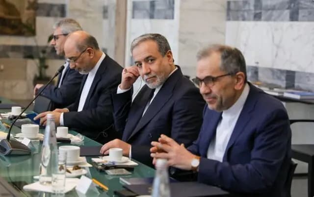 کرملین: معتقدیم ایران قصدی برای برخورداری از سلاح هسته‌ای ندارد
