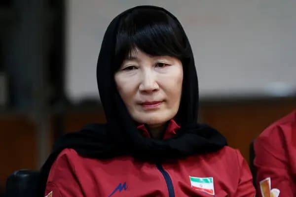 سرمربی تیم ملی والیبال زنان: بی‌نقص نیستیم اما نتیجه خوبی می‌گیریم