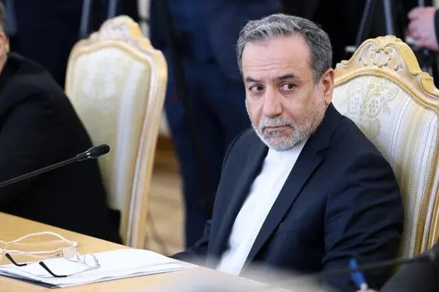 فرمانده نیروی زمینی اوکراین استعفا کرد
