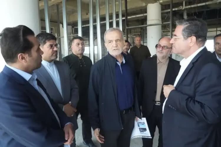 تصاویر: مراسم ختم مرحوم احمد انصاری پدر همسر علی مطهری