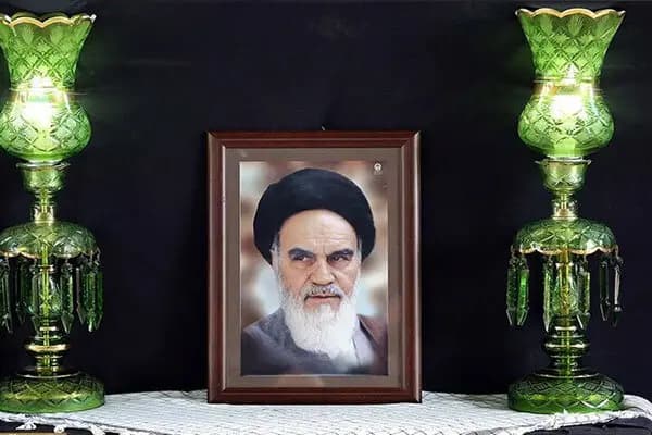 ادامه راه امام (ره) یک ضرورت انکار ناپذیر است