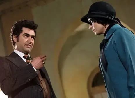 کتاب »تبعید و ملت» روی پیشخوان کتاب‌فروشی‌ها