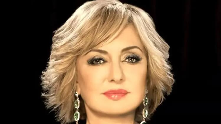 فیلم شاهکار خوانندگی آهنگ گلوبند عرفان طهماسبی در اولین کنسرت رسمی اش بدون ذره ای استرس/ تو رقص ماه و کارون جنون عشق مجنونی !