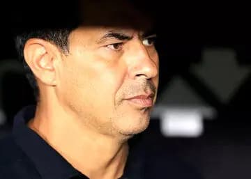 پشت پرده انتخاب کاریله برای استقلال