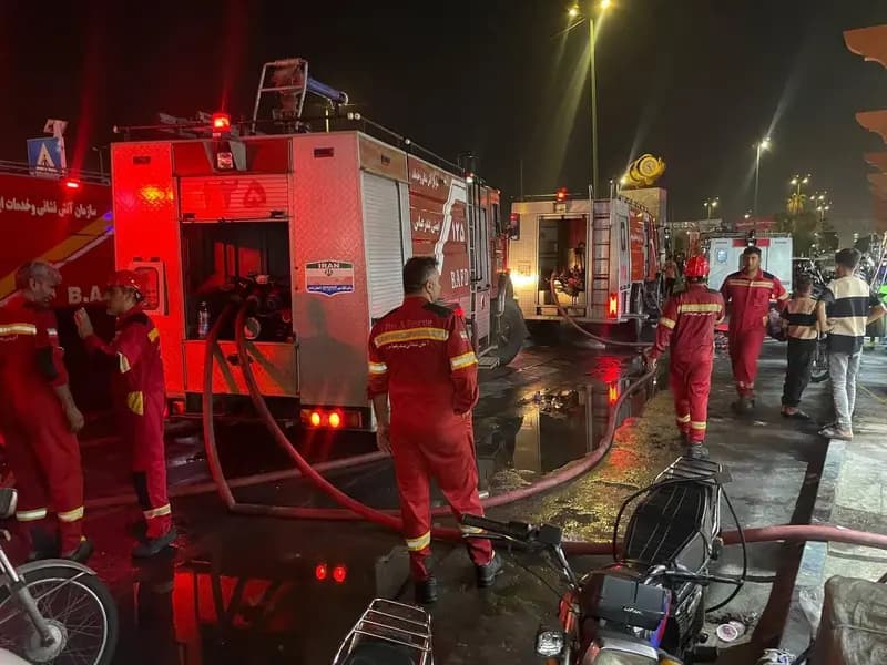 حریق در بازار بندرعباس اطفا شد