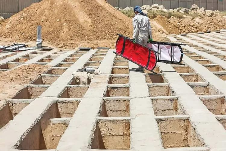 عکس: دیدار سخنگوی دولت با خانواده الهه حسین‌نژاد