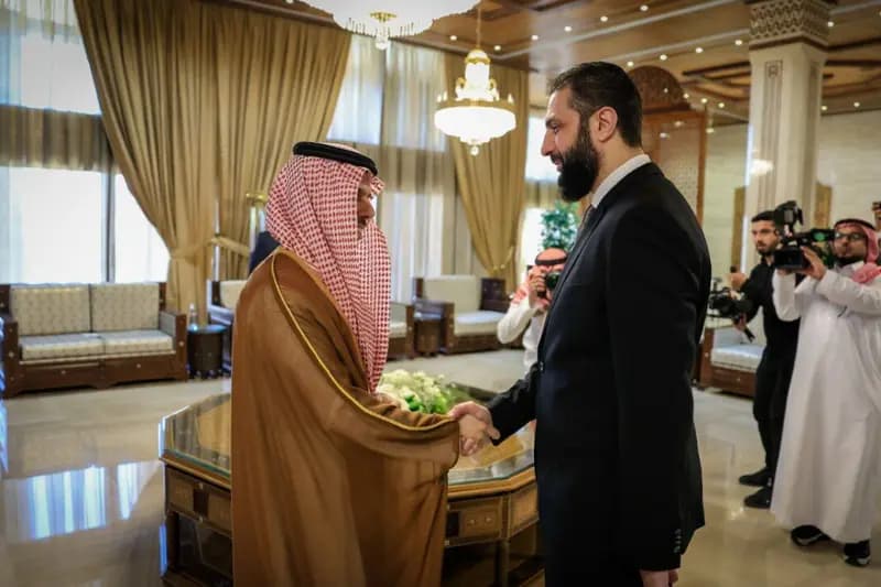 جولانی میزبان وزیر خارجه عربستان در دمشق