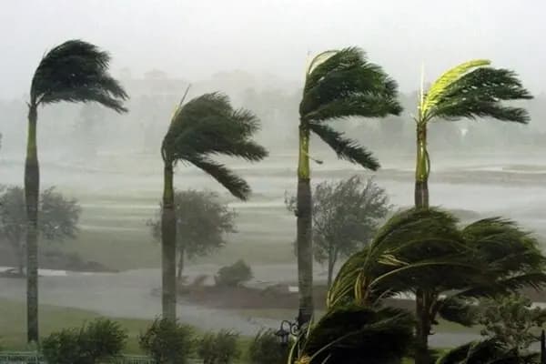 پیش بینی تندباد و گرد و خاک در خوزستان