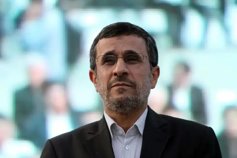 ببینید| حضور احمدی نژاد در میزگردی در بوداپست