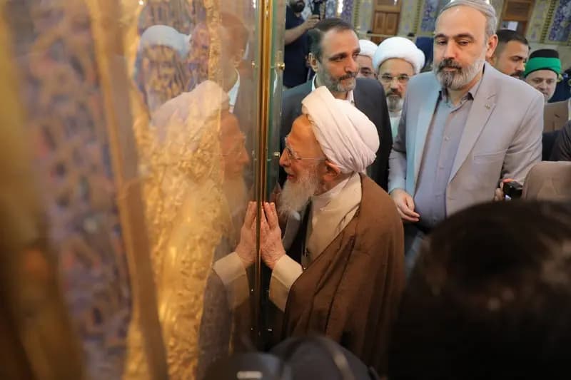 سفر آیت الله جوادی آملی به عراق معنوی و پربرکت بود