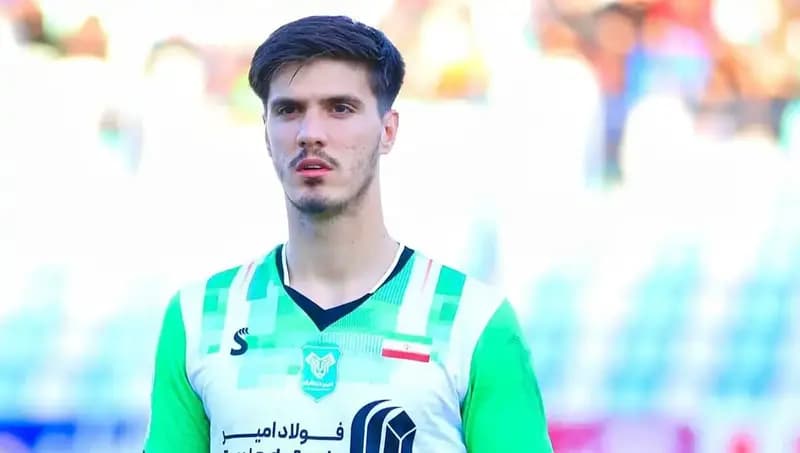 جنگ بر سر پدیده جدید فوتبال ایران؛ مبین دهقان، هافبک ۱۹ ساله خیبر، در کانون توجه سرخابی‌ها و تراکتور