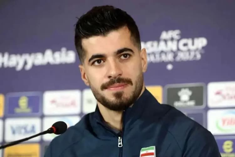 بمب تابستانی با لباس آبی در تیم ملی!