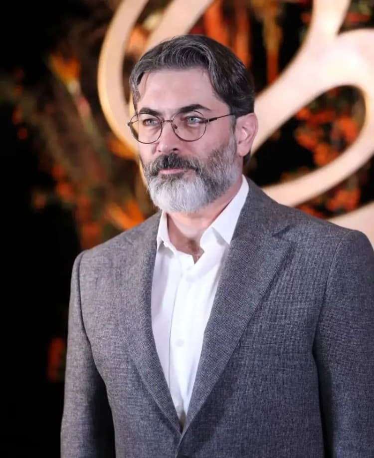 پخش زنده دعای عرفه از شبکه‌های تلویزیونی
